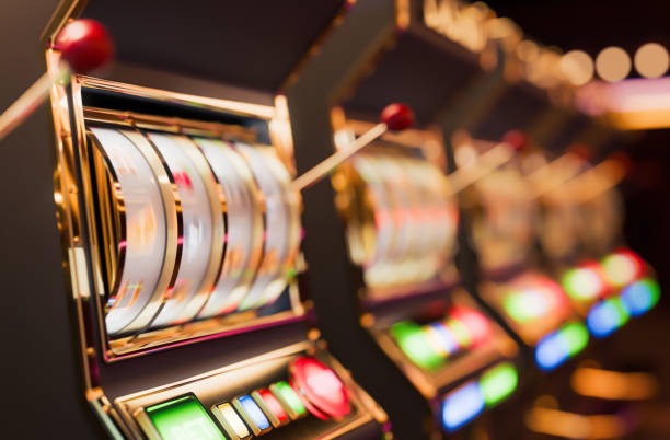 aksara 4d mobile app interface showing live casino tables and sportsbook markets